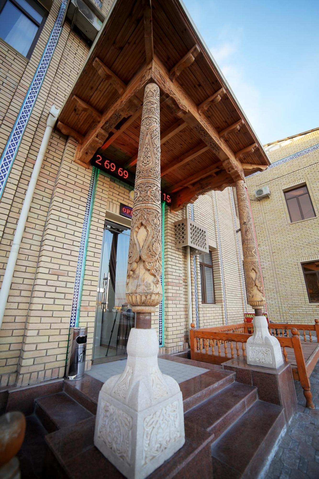 Sarbon Hotel Khiva Esterno foto