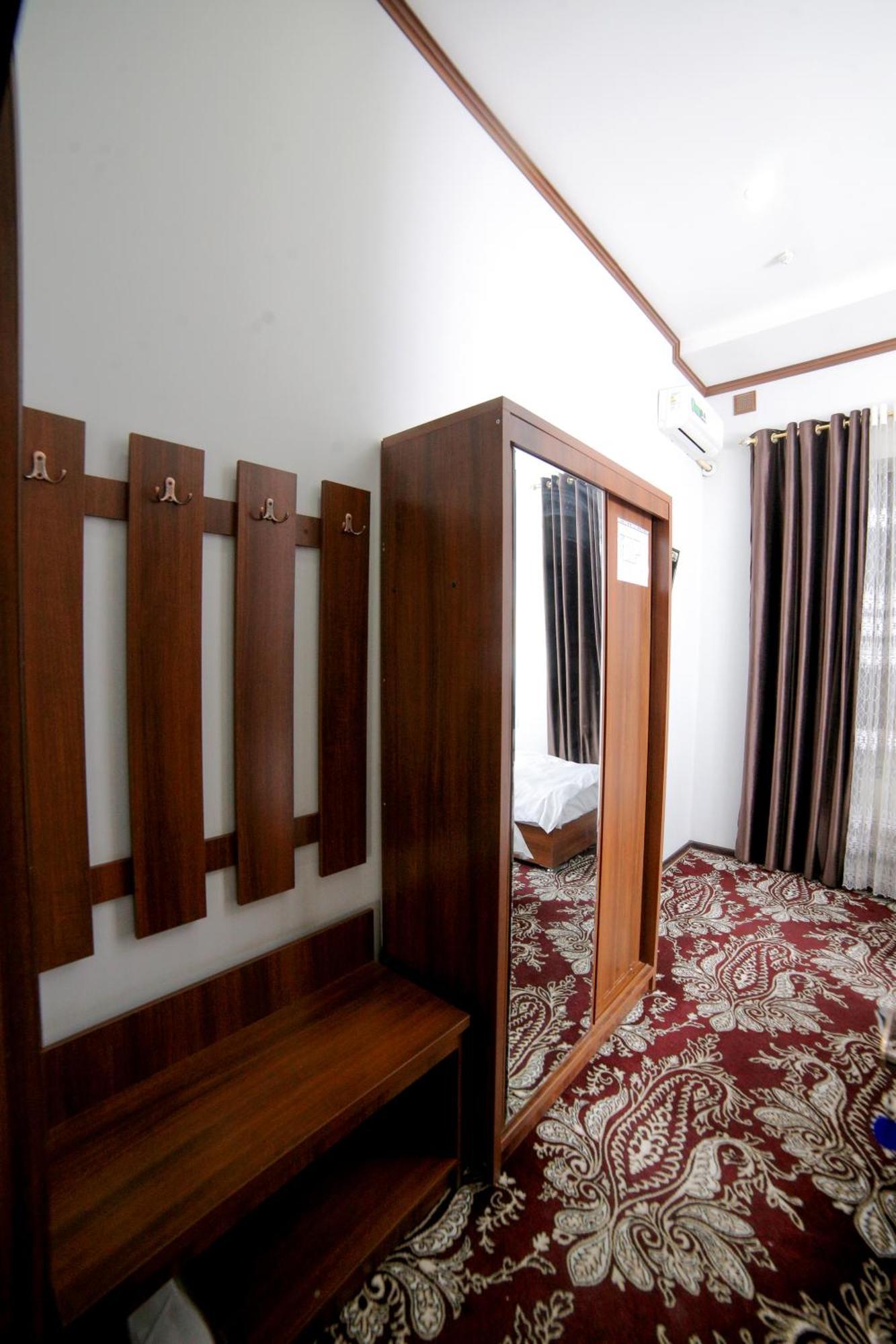Sarbon Hotel Khiva Esterno foto