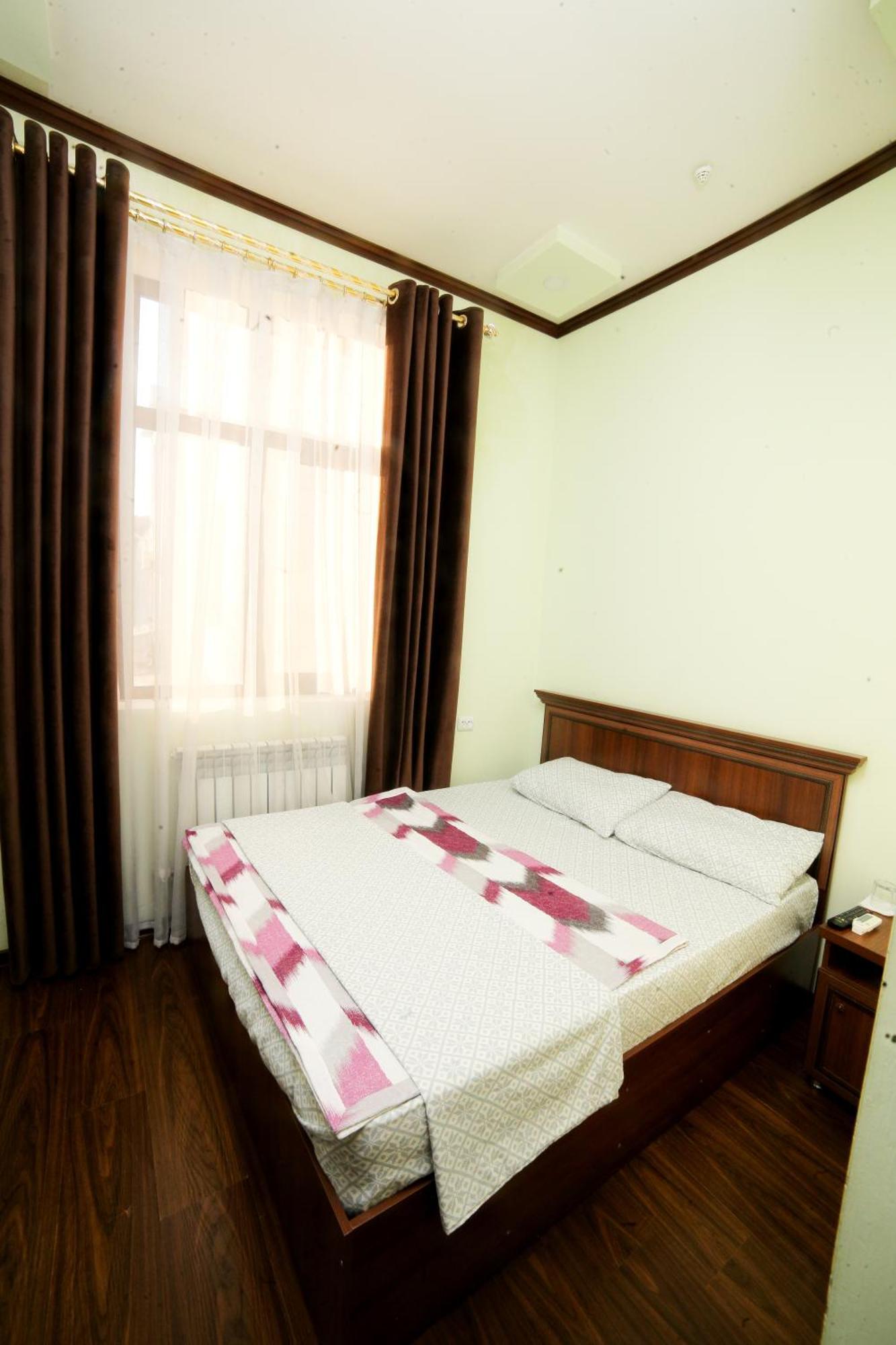 Sarbon Hotel Khiva Esterno foto