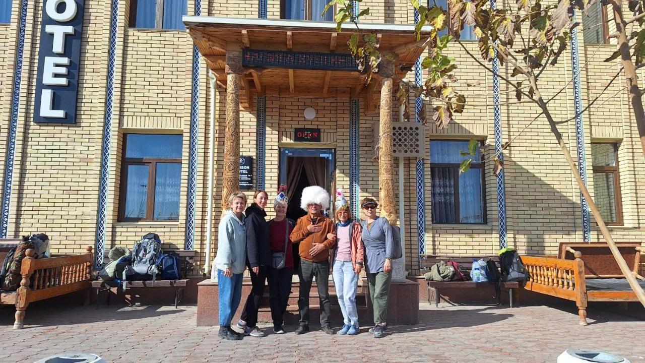 Sarbon Hotel Khiva Esterno foto