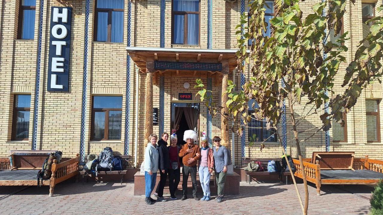 Sarbon Hotel Khiva Esterno foto